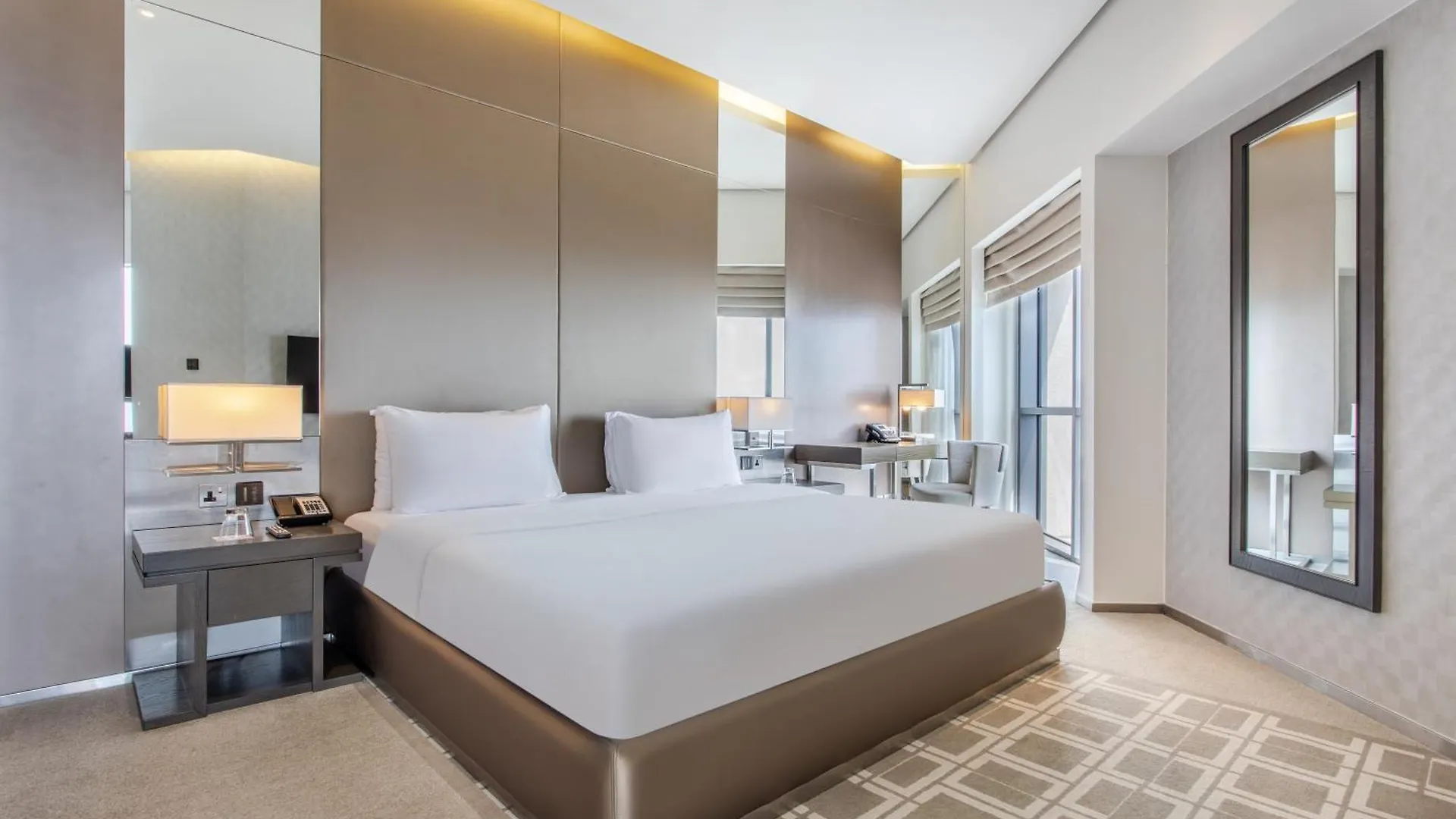 Spacious Studio Apartment In Hyatt Regency Dubai Creek Heights By The S Holiday Homes 0*,